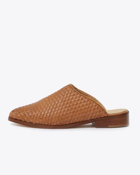 nisolo woven mules