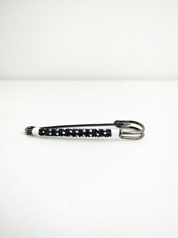 Robin Mollicone Black/White Dot Pin Robin Mollicone Black/White Dot Pin