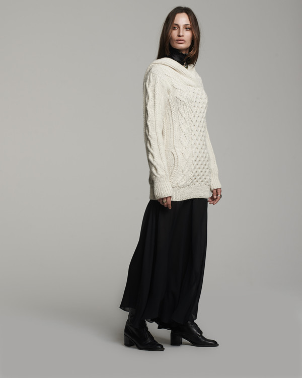 Voz Fisherwoman Sweater Voz Fisherwoman Sweater