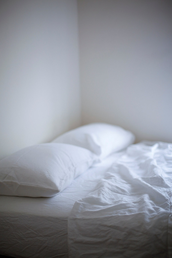 GOOD STUDIOS SLEEP GOOD HEMP LINEN FITTED SHEET GOOD STUDIOS SLEEP GOOD HEMP LINEN FITTED SHEET
