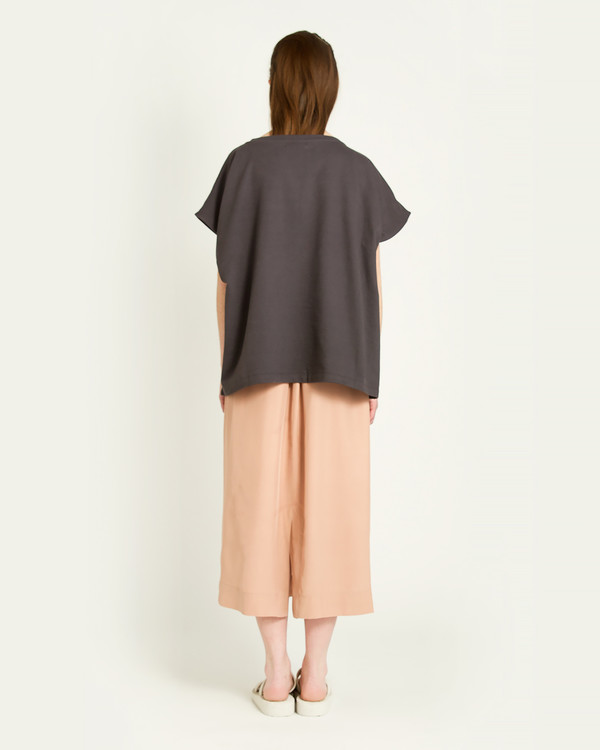 Revisited Matters Knots Sweatshirt in Asphalt Revisited Matters Knots Sweatshirt in Asphalt