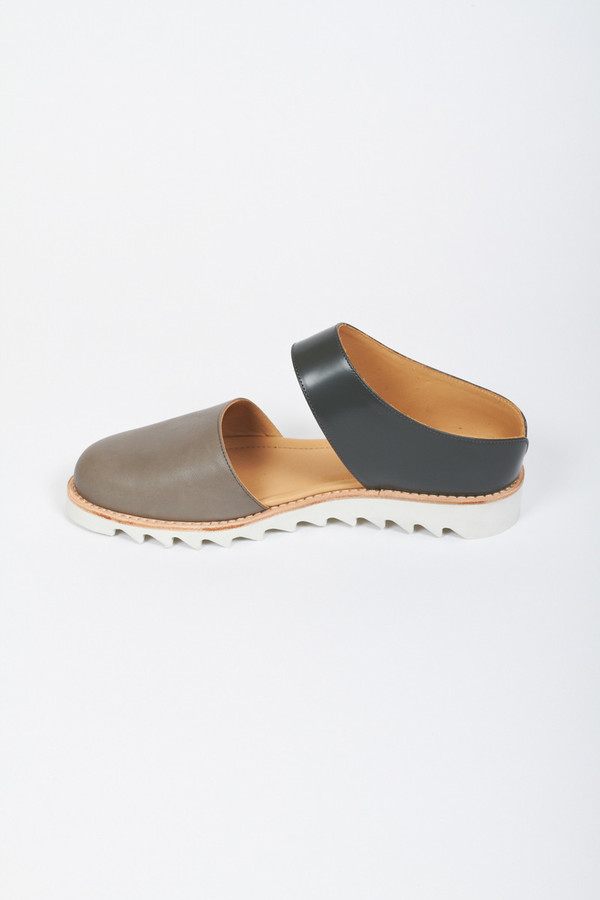 Reality Studio Nana Mules Reality Studio Nana Mules