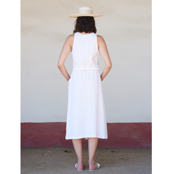 FIRSTRITE PLEATED SKIRT - WHITE FIRSTRITE PLEATED SKIRT - WHITE