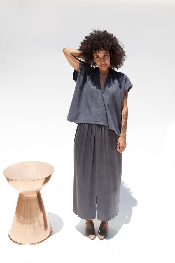 Miranda Bennett In-Stock: Everyday Top, Cropped, Silk Noil in Coal Miranda Bennett In-Stock: Everyday Top, Cropped, Silk Noil in Coal
