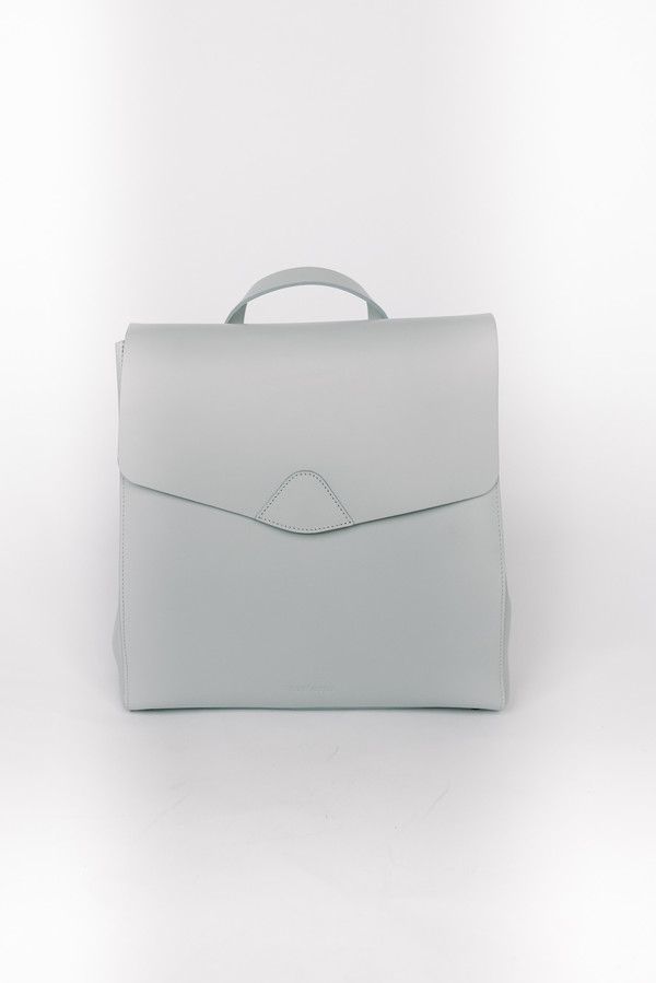 Vere Verto Macta - Dove Gray Vere Verto Macta - Dove Gray