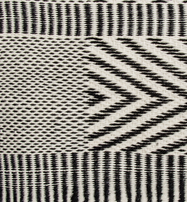 VOZ Chevron Ivory/Black VOZ Chevron Ivory/Black