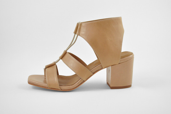 The Palatines Shoes Satis Block Heel Sandal W Thong - Tan Leather The Palatines Shoes Satis Block Heel Sandal W Thong - Tan Leather