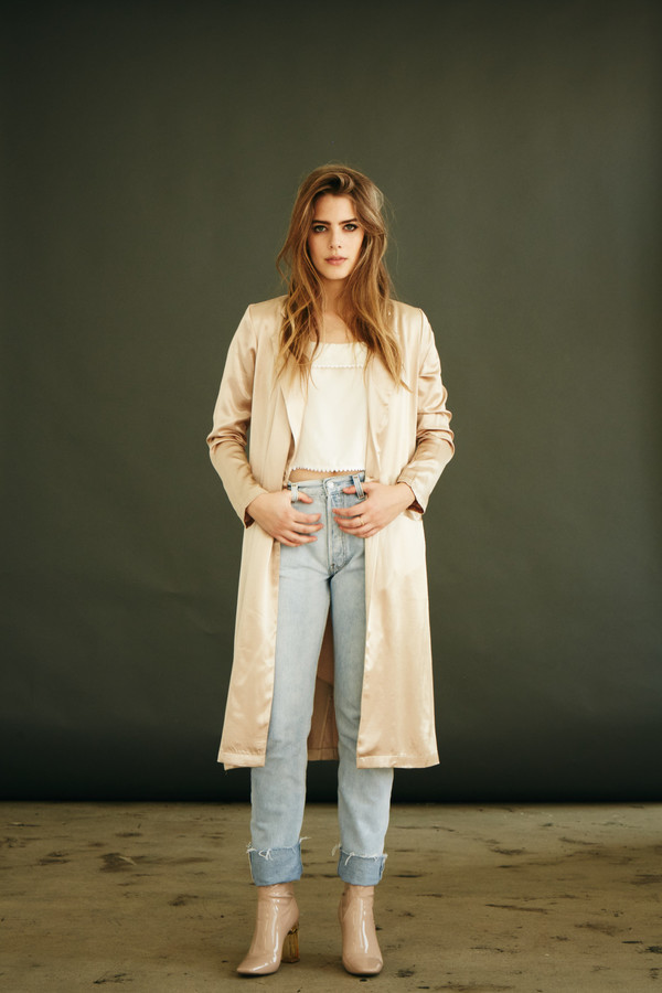 BETWEEN TEN Lora Duster - Champagne BETWEEN TEN Lora Duster - Champagne
