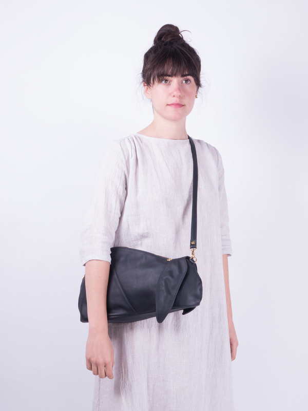 Welcome Companions Hare Shoulder Bag Welcome Companions Hare Shoulder Bag