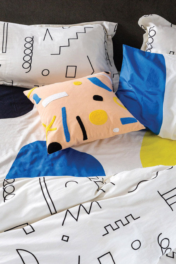 Dusen Dusen Paper Pillow Dusen Dusen Paper Pillow