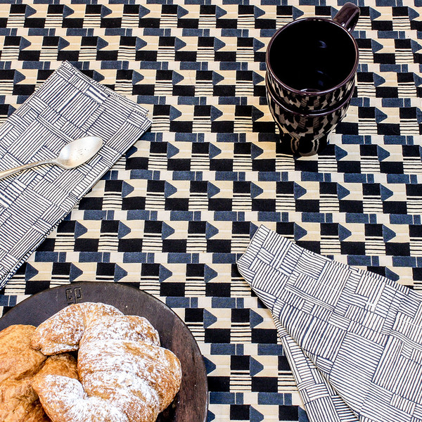 "was black" tablecloth "was black" tablecloth