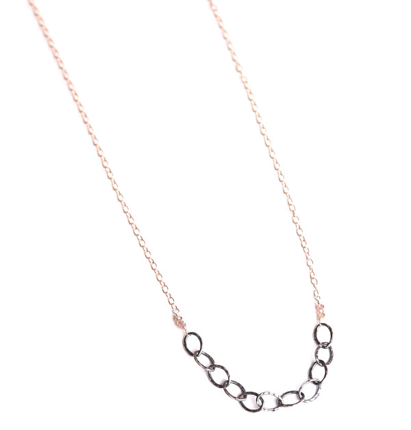 Sarah Dunn Rose Gold Oxidized Chain Links Necklace Sarah Dunn Rose Gold Oxidized Chain Links Necklace