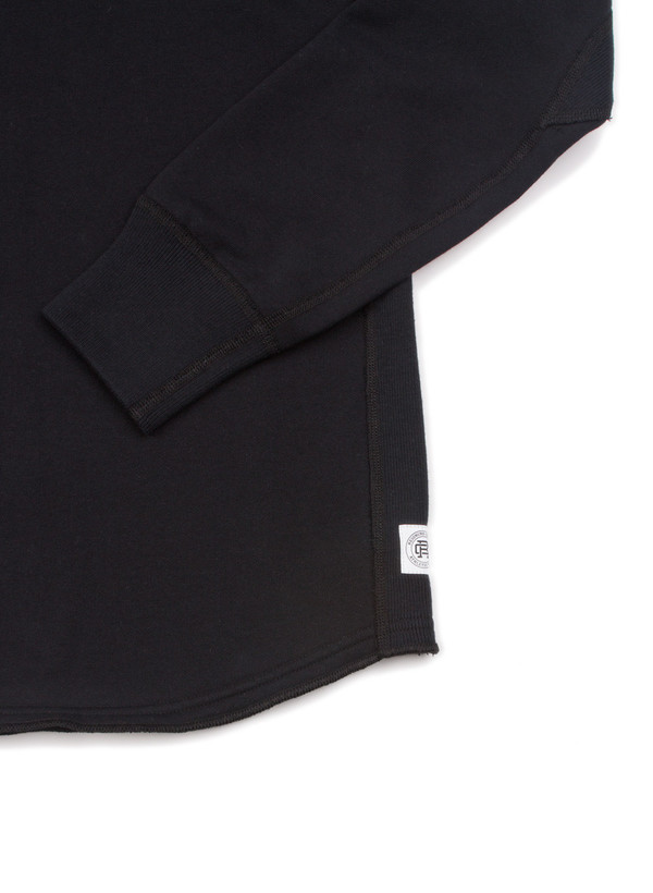 Reigning Champ Knit Midweight Terry Scalloped LS Crewneck Black Reigning Champ Knit Midweight Terry Scalloped LS Crewneck Black