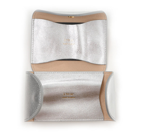 I Ro Se Silver Fold Card Case I Ro Se Silver Fold Card Case