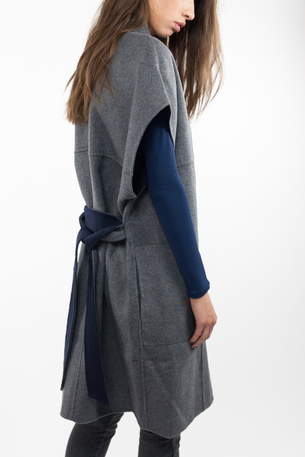 7115 by Szeki Reversible Kimono Vest - Gray/Navy 7115 by Szeki Reversible Kimono Vest - Gray/Navy