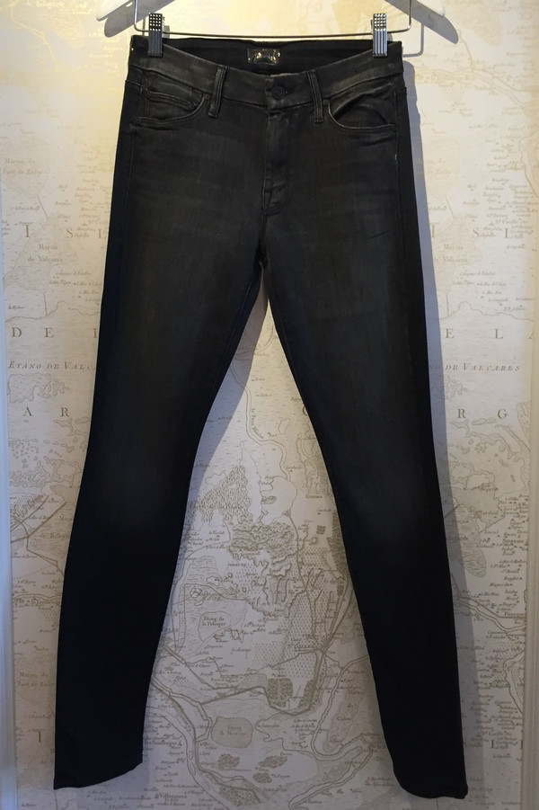 Mother Denim 'The Looker' in Rebels and Lovers Mother Denim 'The Looker' in Rebels and Lovers