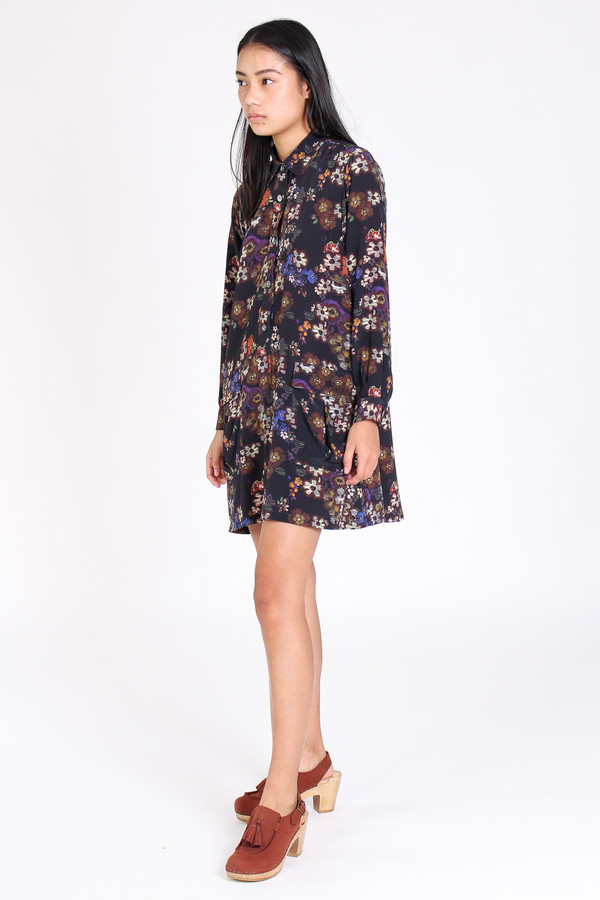 No.6 Store Annick dress in folk floral No.6 Store Annick dress in folk floral