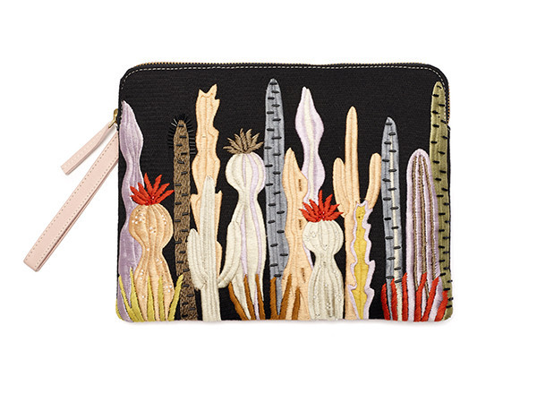 LIZZIE FORTUNATO - SAFARI CLUTCH IN PRICKLY PEAR LIZZIE FORTUNATO - SAFARI CLUTCH IN PRICKLY PEAR
