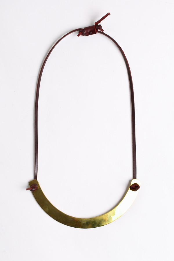 Crescioni Moray necklace in oxblood Crescioni Moray necklace in oxblood