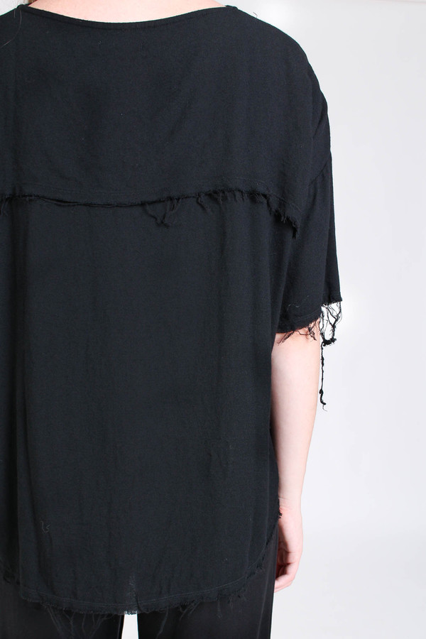 Black Crane Square top in black Black Crane Square top in black