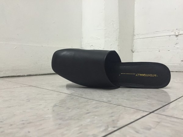 Intentionally Blank TOUCH BLACK LEATHER Intentionally Blank TOUCH BLACK LEATHER