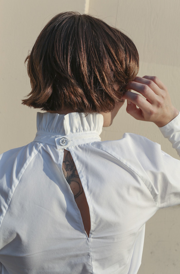 Suzanne Rae Ruffle Neck Raglan Top in White Suzanne Rae Ruffle Neck Raglan Top in White