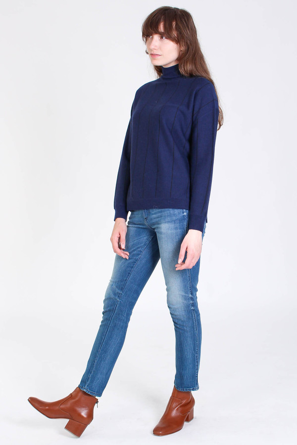 Svilu Stripe turtleneck in navy Svilu Stripe turtleneck in navy