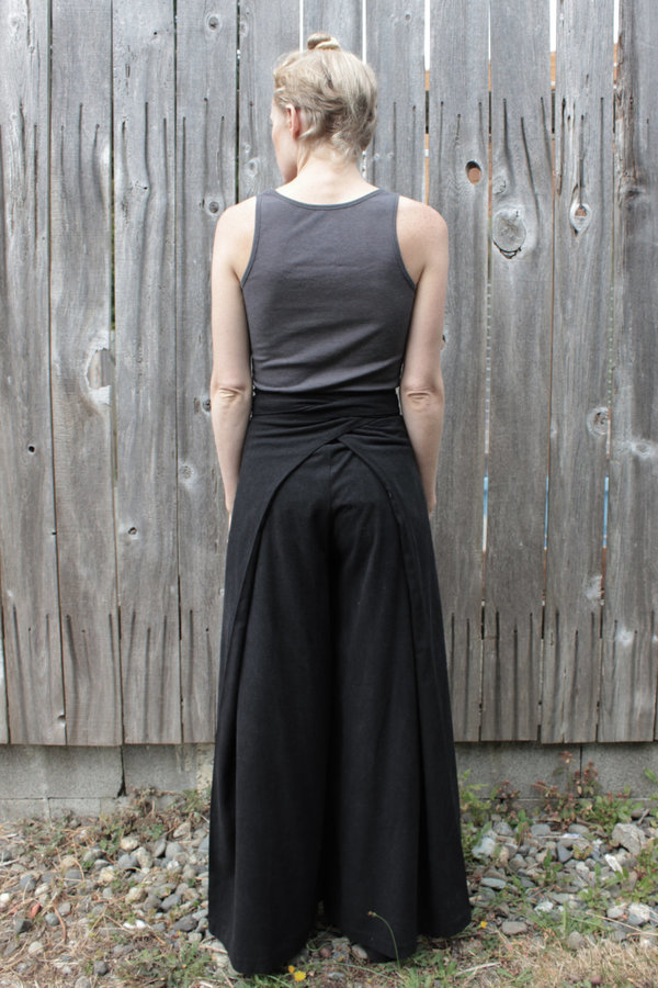MONOM SUTO WRAP PANTS MONOM SUTO WRAP PANTS