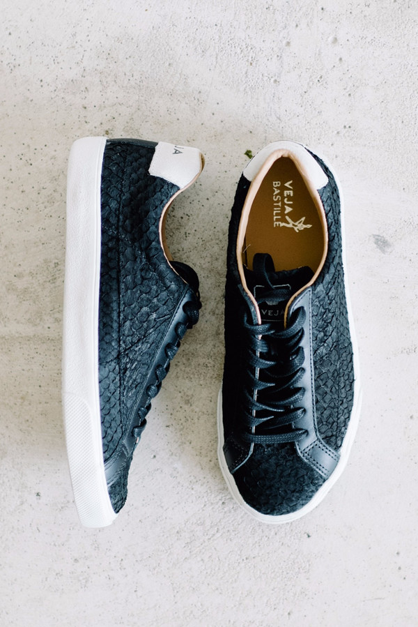 VEJA Esplar Bastille // Black Tilapia VEJA Esplar Bastille // Black Tilapia