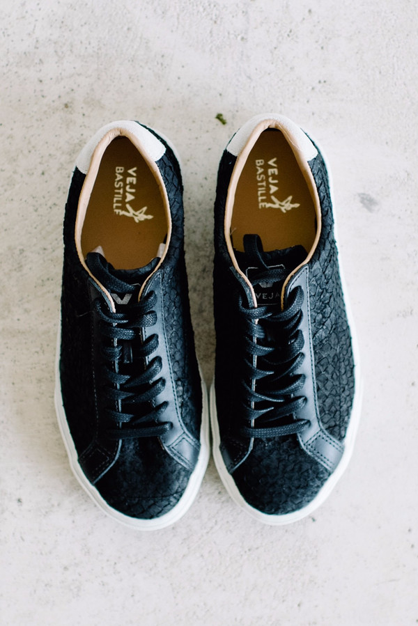 VEJA Esplar Bastille // Black Tilapia VEJA Esplar Bastille // Black Tilapia