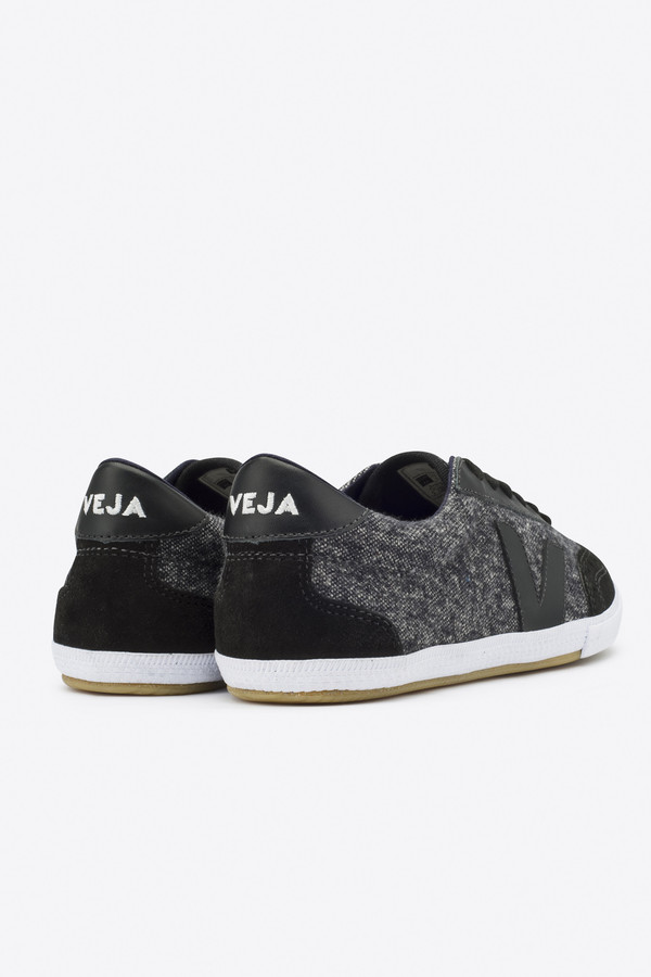 VEJA Volley Sneaker in black VEJA Volley Sneaker in black