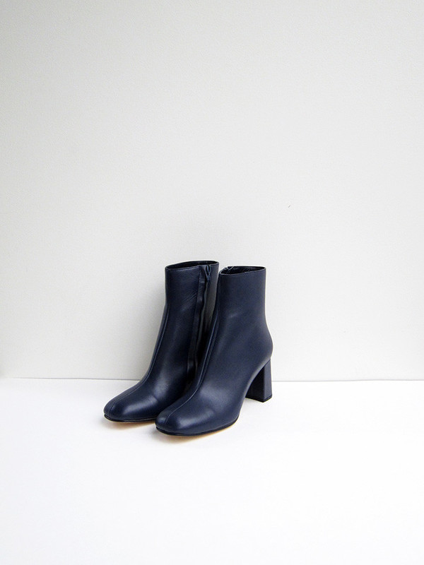Maryam Nassir Zadeh Agnes Boot, Navy Calf Maryam Nassir Zadeh Agnes Boot, Navy Calf