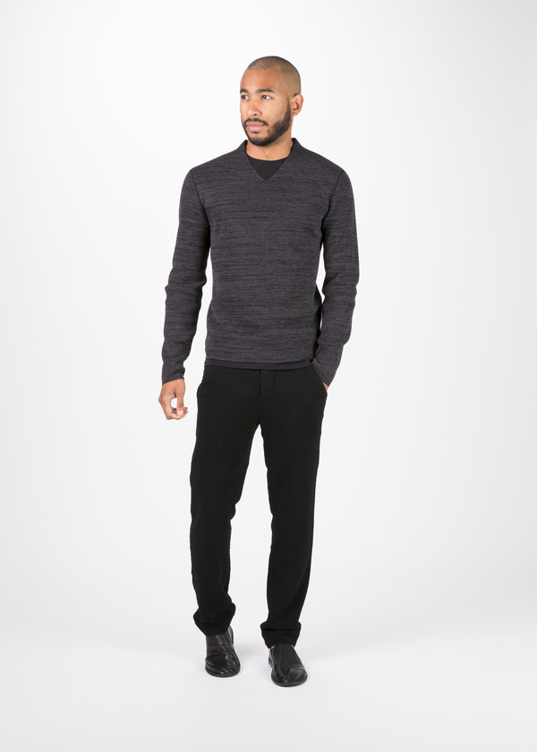 Men's Hannes Roether Temel V-Neck Pullover Men's Hannes Roether Temel V-Neck Pullover