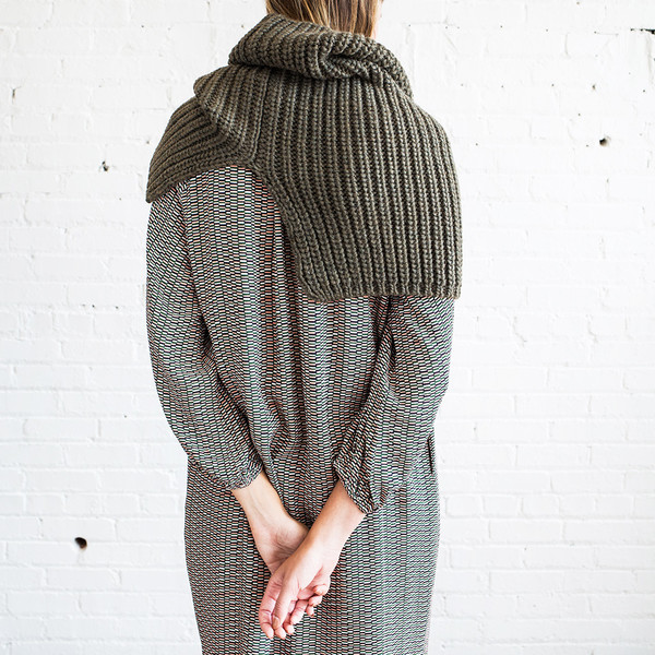 Schai Vita Snood Legion Green Schai Vita Snood Legion Green
