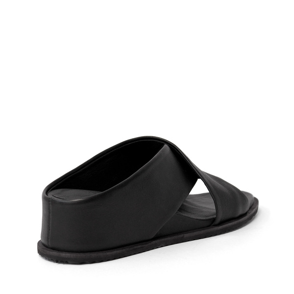 The Onyx - Black The Onyx - Black