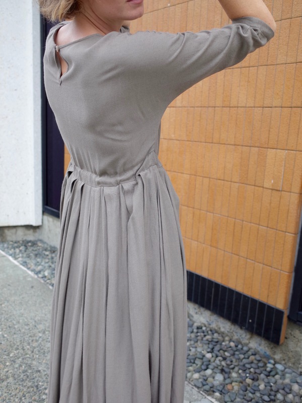 Black Crane Pleated Dress Black Crane Pleated Dress