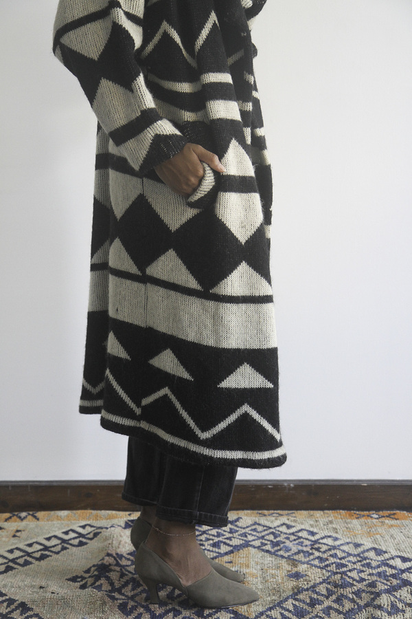 The Shudio Vintage Oversized Geometric Sweater The Shudio Vintage Oversized Geometric Sweater