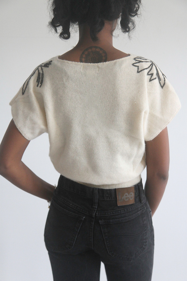 Cream Short Sleeve Sweater with Beaded Shoulders Cream Short Sleeve Sweater with Beaded Shoulders