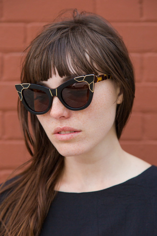 pared eyewear pared puss & boots sunglasses pared eyewear pared puss & boots sunglasses