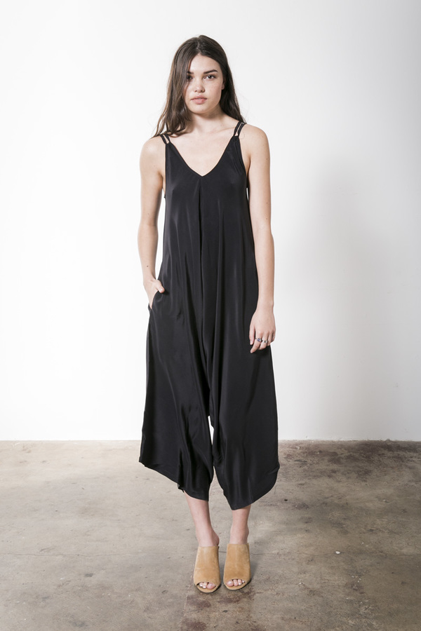 Rujuta Sheth NOIR JUMPER Rujuta Sheth NOIR JUMPER