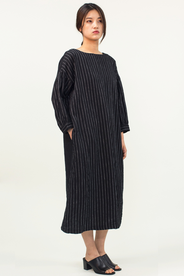 Universal Tissu Reversible Linen Dress- Black Universal Tissu Reversible Linen Dress- Black