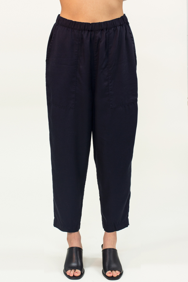 Universal Tissu Relaxed Pants- Navy Universal Tissu Relaxed Pants- Navy