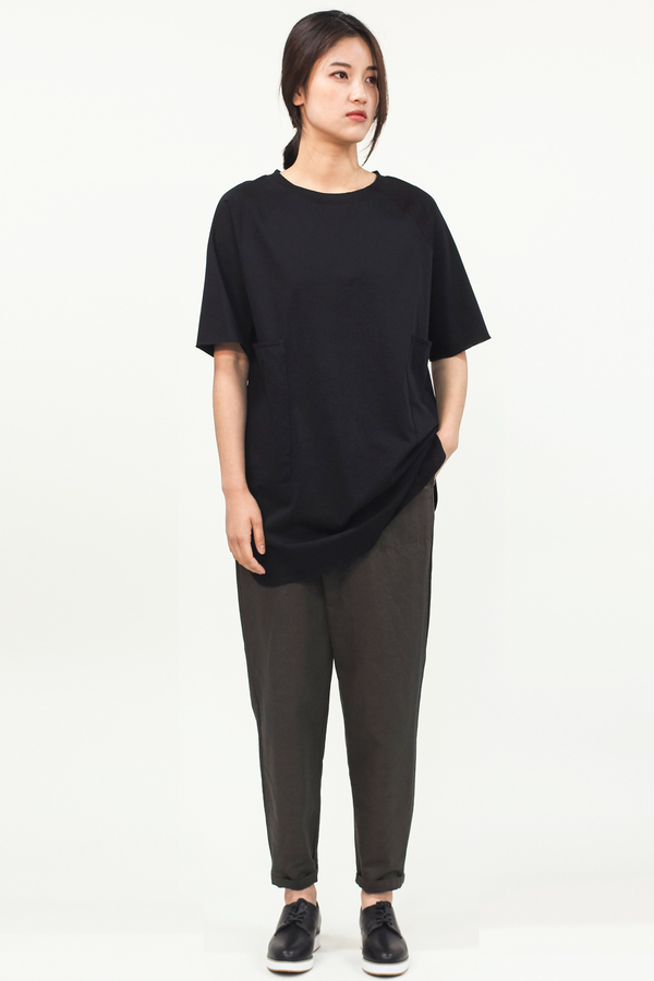 Universal Tissu Oversized Pocket Top- Black Universal Tissu Oversized Pocket Top- Black