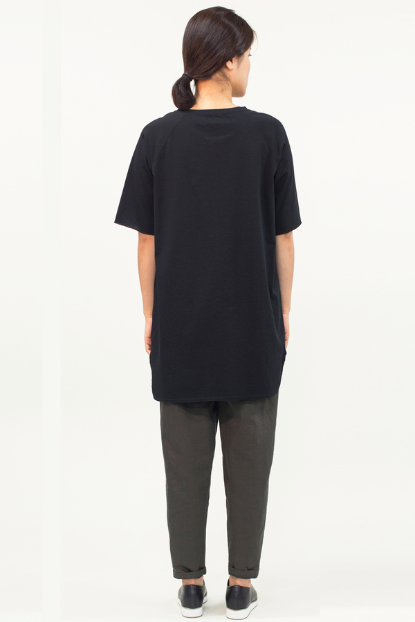 Universal Tissu Oversized Pocket Top- Black Universal Tissu Oversized Pocket Top- Black