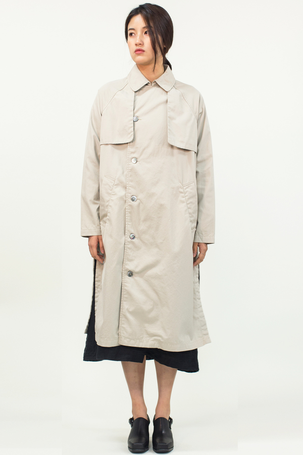 Universal Tissu Waterproof Trench Coat- Beige Universal Tissu Waterproof Trench Coat- Beige