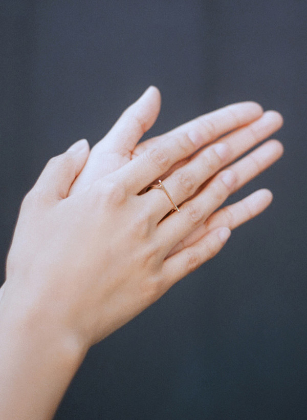 Mute Object Line 14K Gold Ring Mute Object Line 14K Gold Ring
