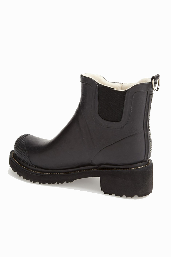ILSE JACOBSEN Hornbaek 'RUB 47' Short Rain Boot- Black ILSE JACOBSEN Hornbaek 'RUB 47' Short Rain Boot- Black