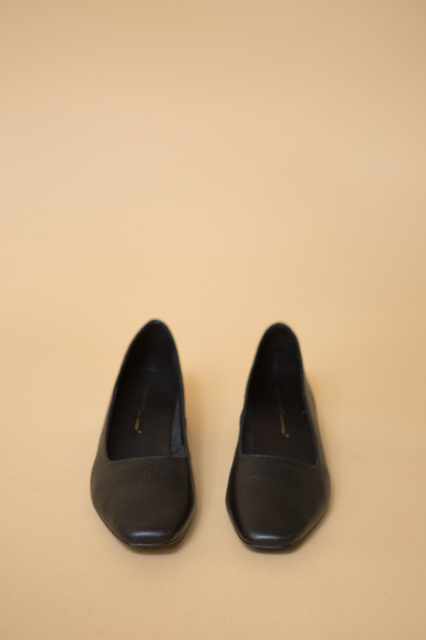 Intentionally Blank Yeah Heel / Black Intentionally Blank Yeah Heel / Black