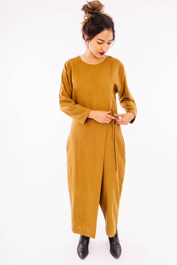 Black Crane Folding Jumper (Gold Brown) Black Crane Folding Jumper (Gold Brown)