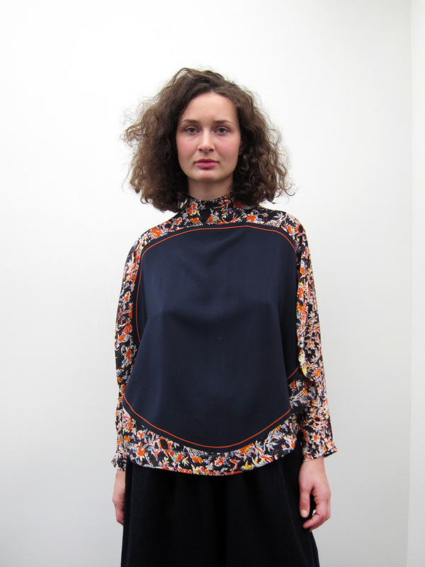 Anntian Circle Top, A Anntian Circle Top, A